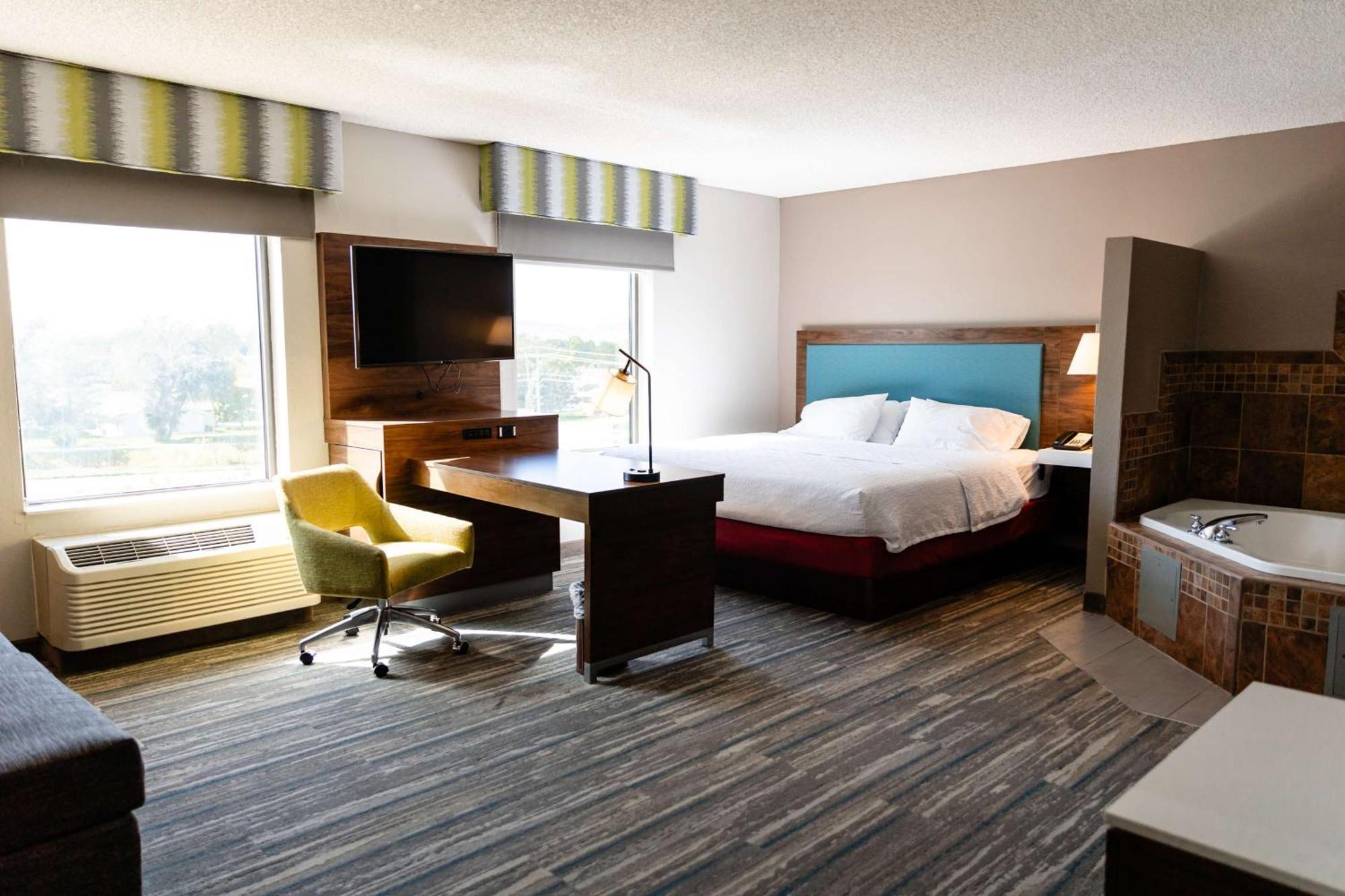 Hampton Inn & Suites Scottsbluff Exterior photo